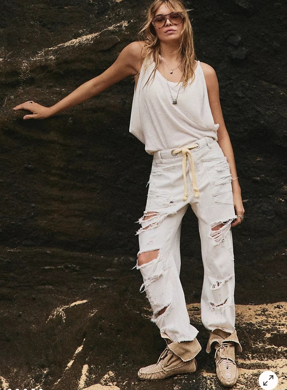 NWOT We The Free Moxie Pull on Barrel Jeans- Sea Mist